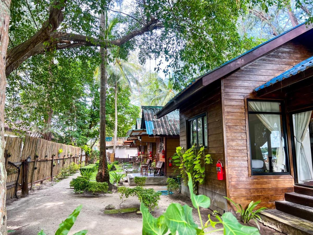 Salisa Resort Koh Lipe Esterno foto