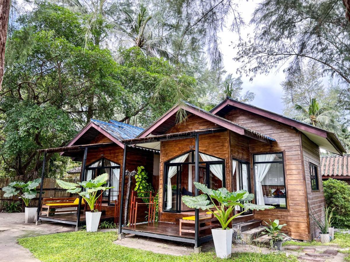 Salisa Resort Koh Lipe Esterno foto